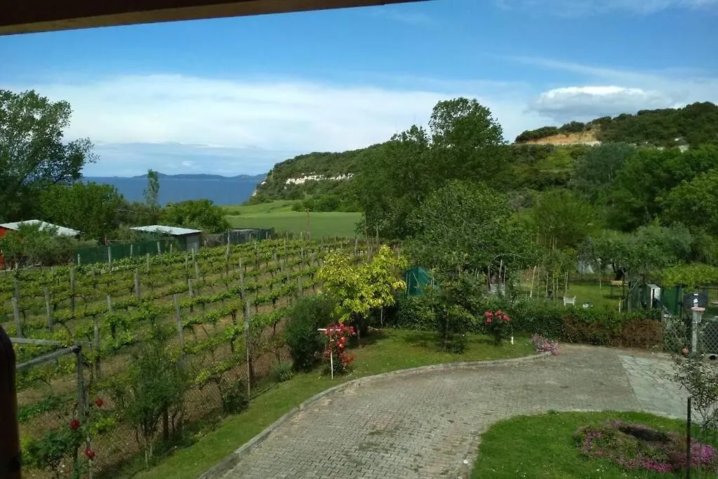 Sotiria House Apartment Sea View Lovely Garden 이에리소스